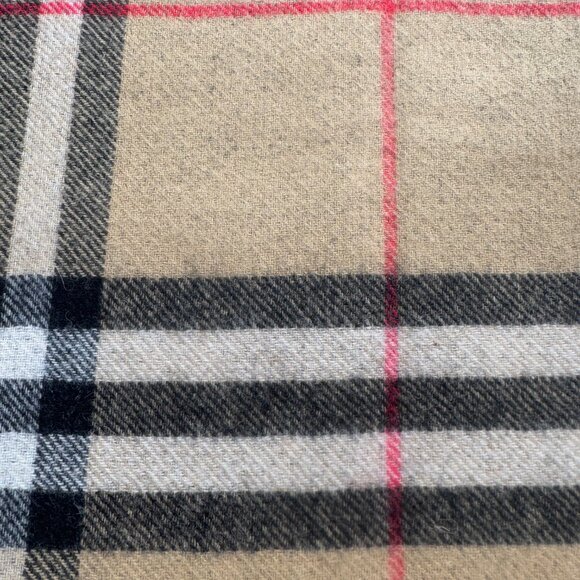 Burberry scarf double-sided shawl - Picture 4 of 9